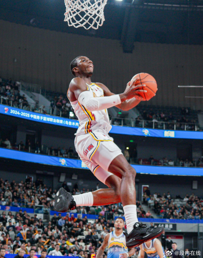 山西队完胜雷霆,米切尔状态火热的简单介绍 山西队完胜雷霆,米切尔状态火热的简单介绍