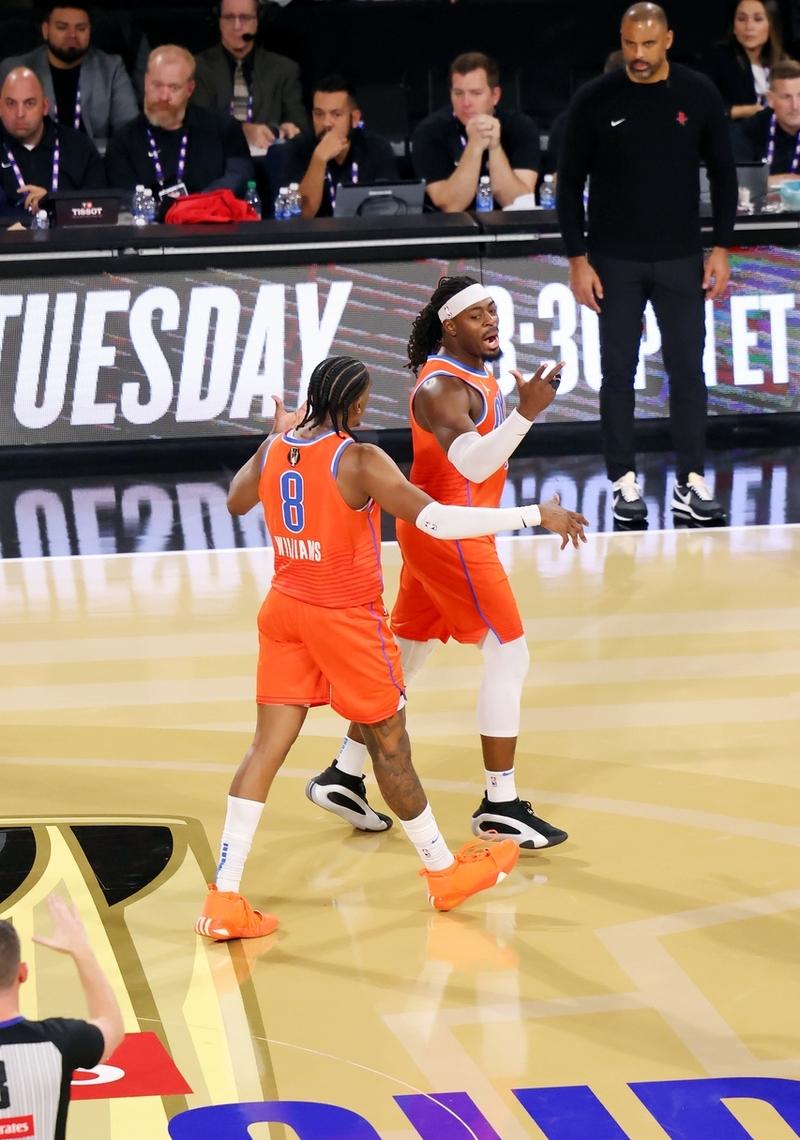 迈凯伦轻取威廉姆斯,拉塞尔带队取胜的简单介绍 迈凯伦轻取威廉姆斯,拉塞尔带队取胜的简单介绍