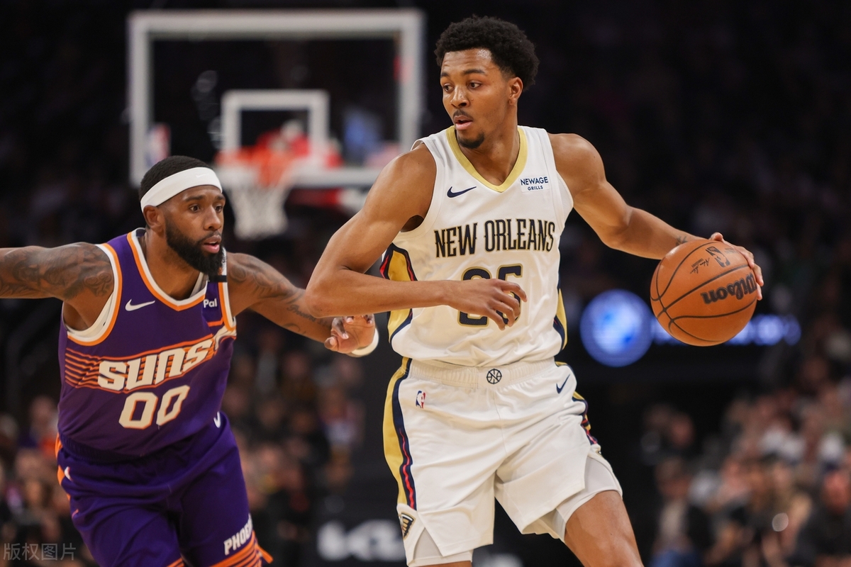 鹈鹕横扫猛龙,麦科勒姆带队取胜 鹈鹕横扫猛龙,麦科勒姆带队取胜