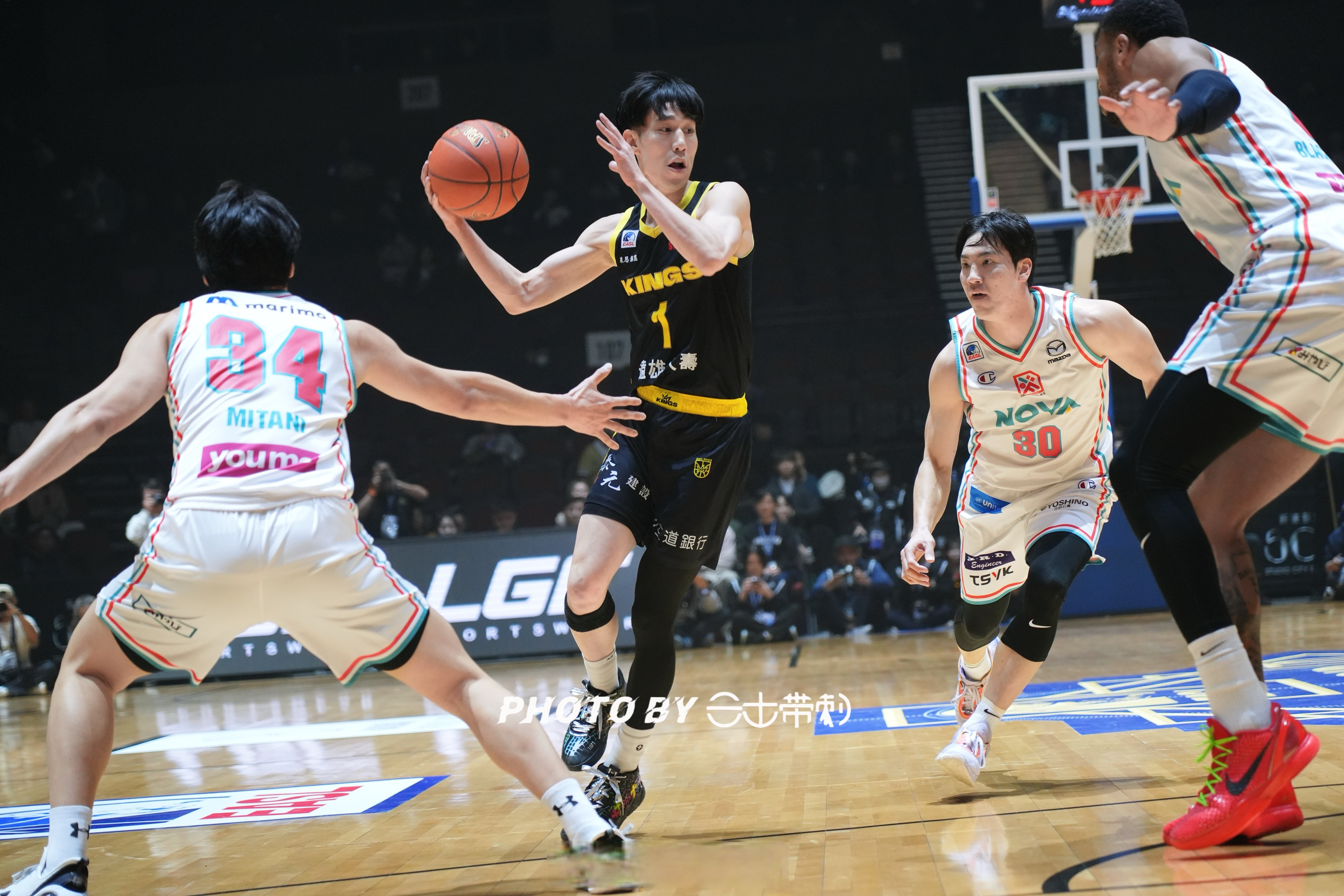 开云体育平台APP-中东球队在比赛中实力强劲，成为劲敌