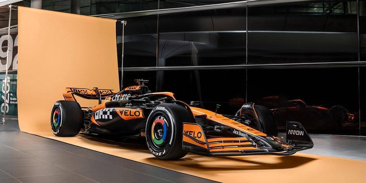 雷诺车队险胜梅赛德斯，勒克莱尔统治全场